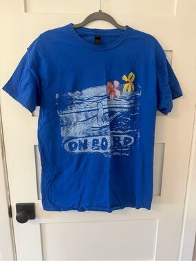 Gildan Blue 'On Board' Graphic Tee with Floral Accents